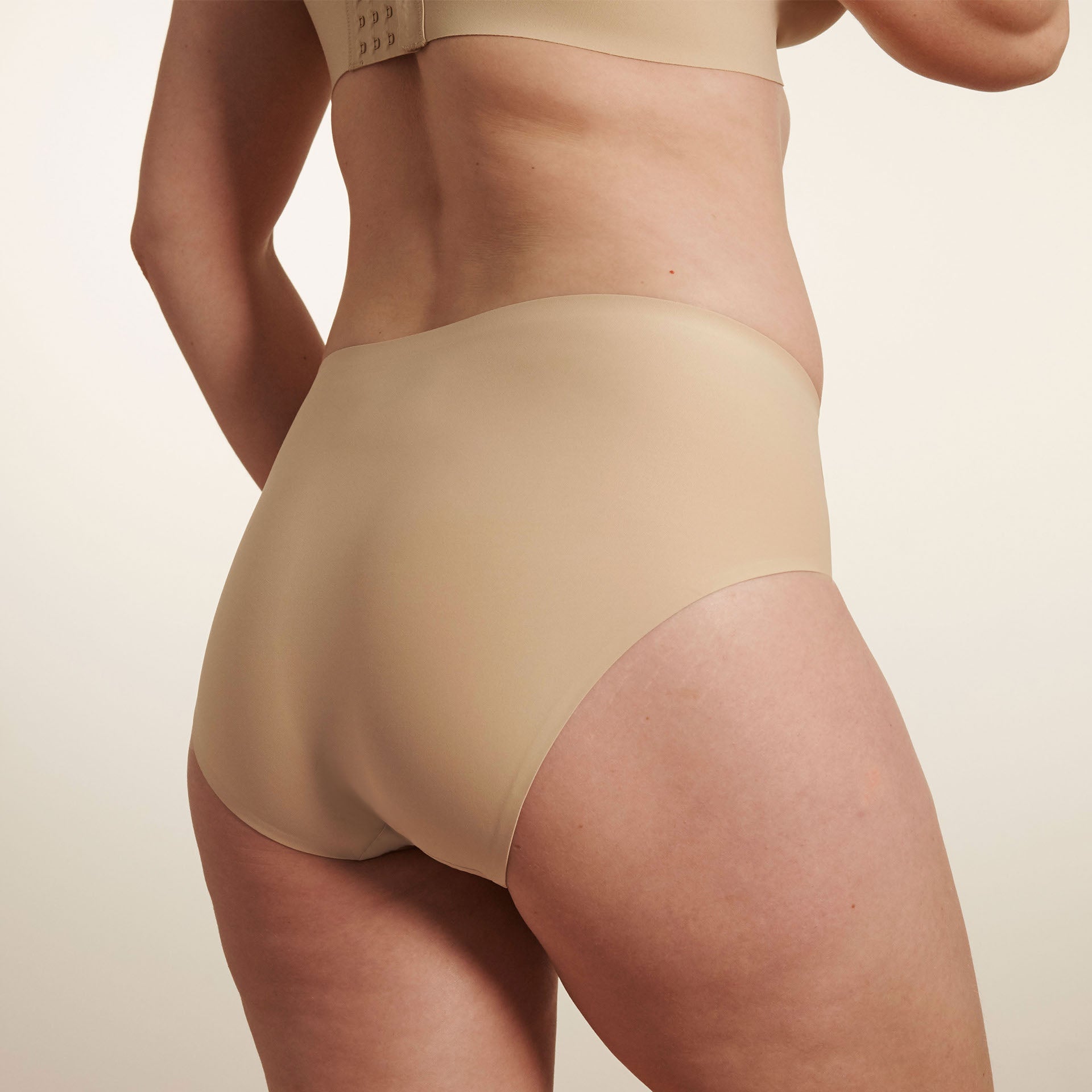 Evelyn & Bobbie High-Waisted Retro Bikini - Sand
